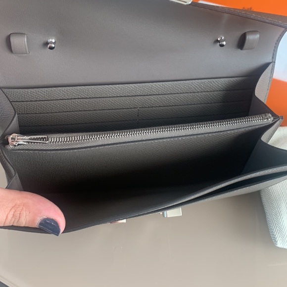 BRAND NEW Hermes Constance To Go Epsom Calfskin Wallet-Bag 8F Gris Etain. - Picture 6 of 7